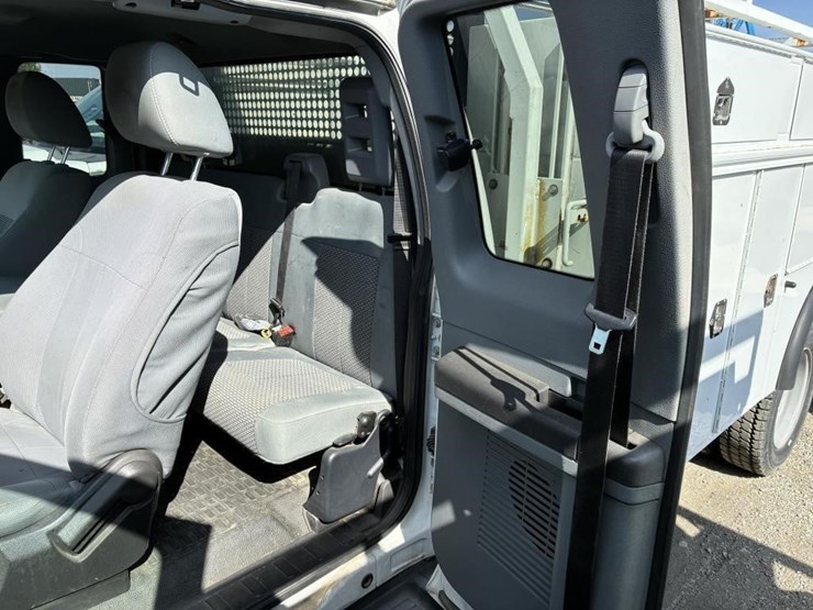 2011-ford-f550-image-11