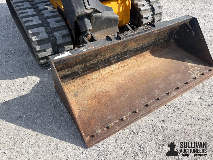 2022-jcb-3ts-8t-image-15