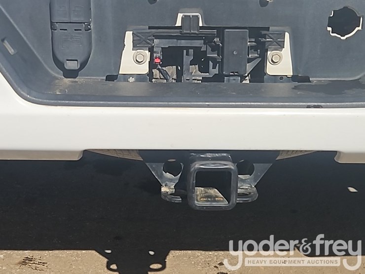 2022-chevrolet-1500-image-22