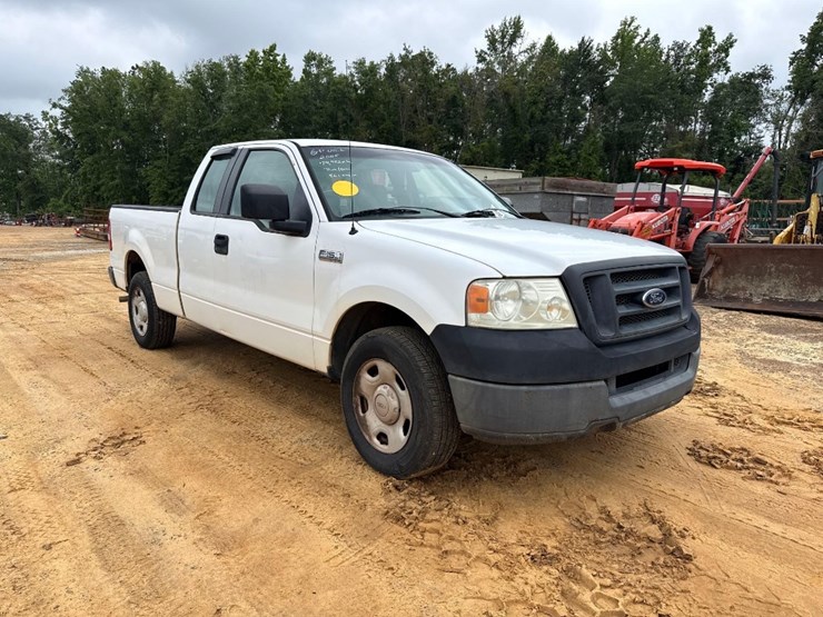2005-ford-f150-image-1