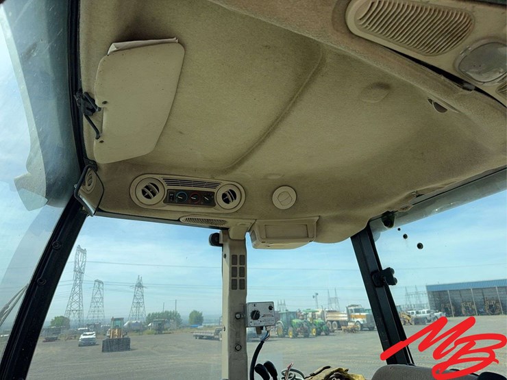 2003-john-deere-5520-image-23