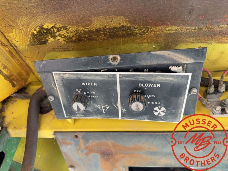 1971-john-deere-7020-image-34