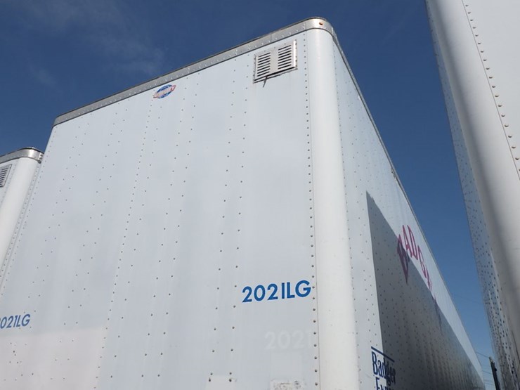 2005-utility-4000d-x-image-1