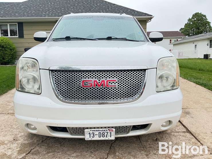 2008-gmc-yukon-denali-image-2
