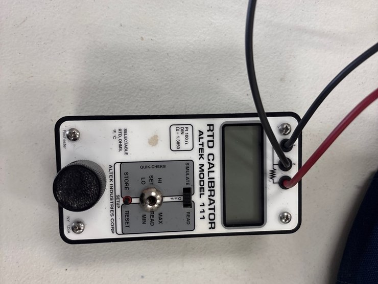 #4024-•-altek-rtd-calibrator-model-111-and-a-datashark-rj45-network-tester-image-6
