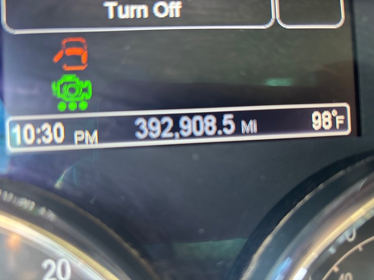 2020-peterbilt-567-image-13