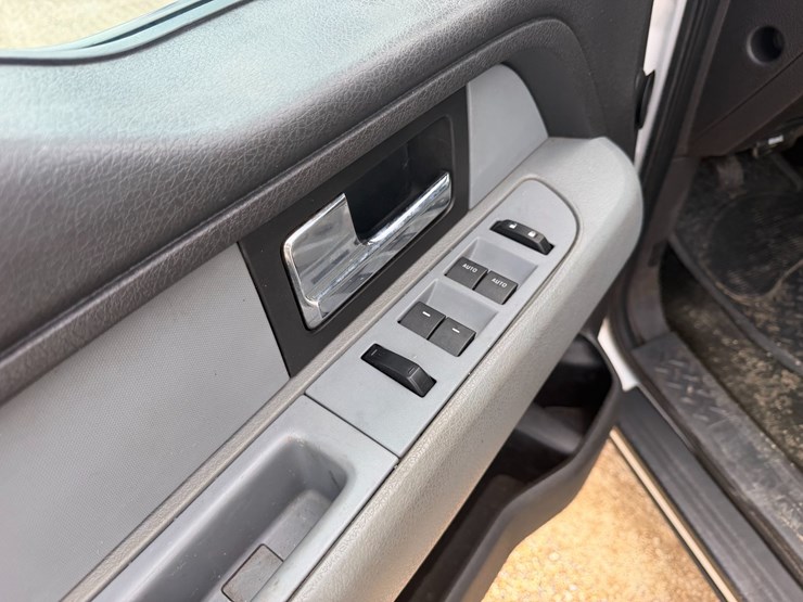 2014-ford-f150-image-10