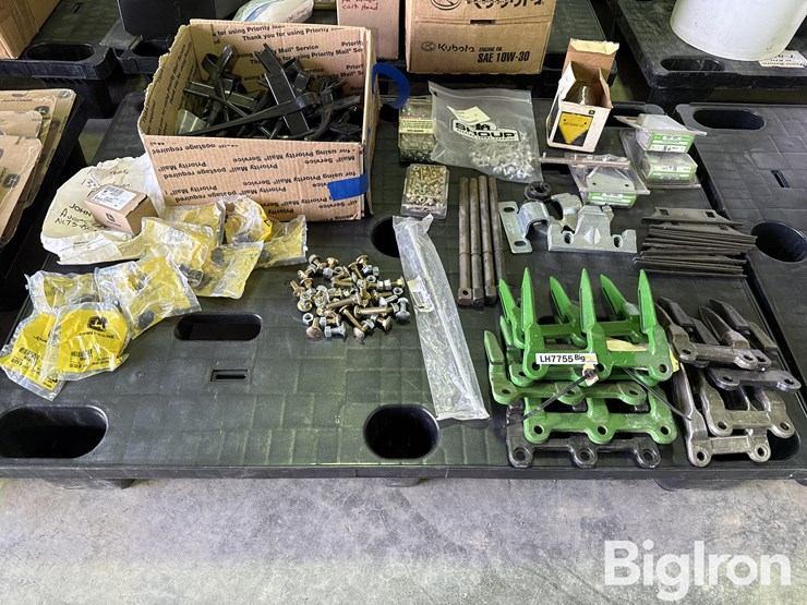 john-deere-assorted-header-parts-image-2