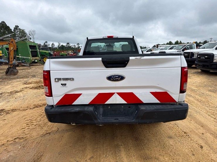 2017-ford-f150-xl-image-5
