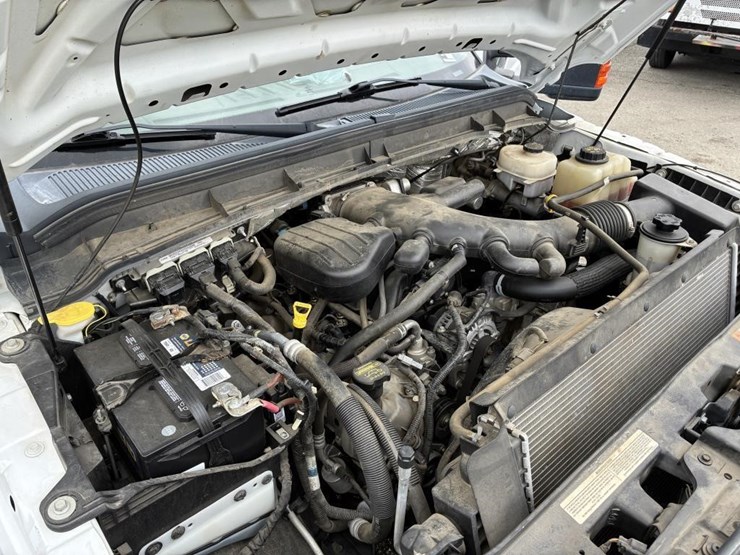 2011-ford-f550-image-8