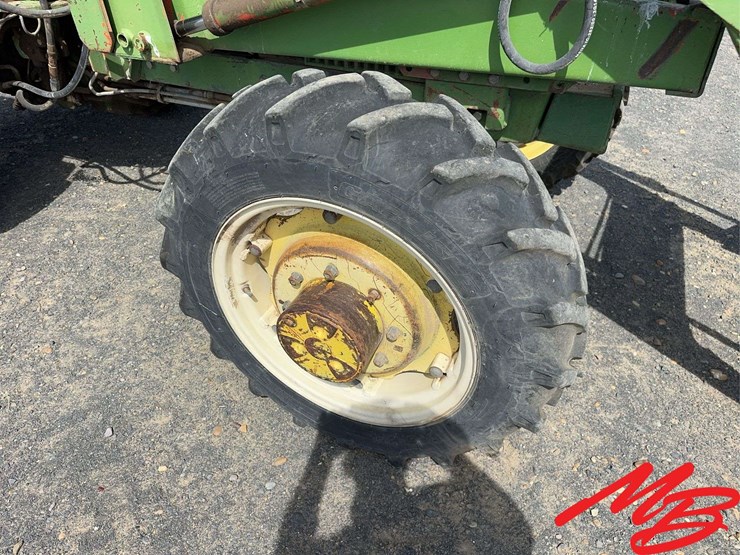 1984-john-deere-2750-image-10