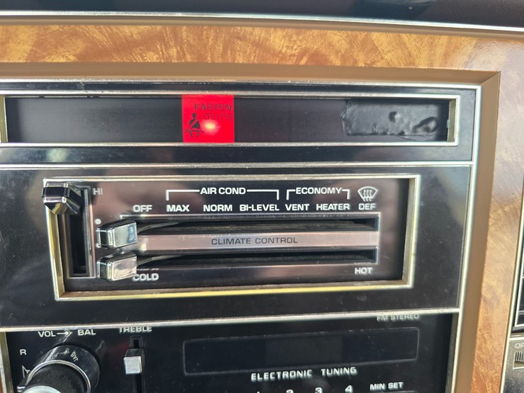 #24004-•-1984-buick-lesabre-passenger-car-image-51