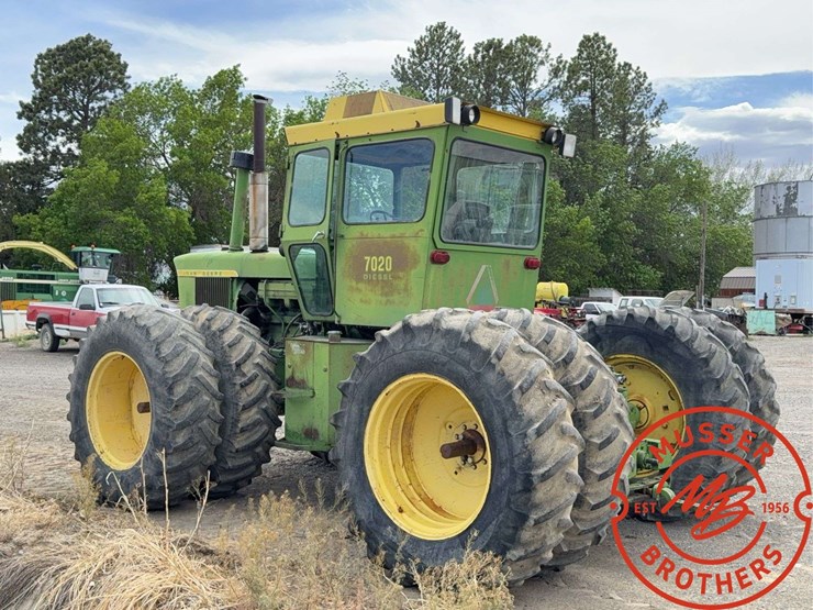 1971-john-deere-7020-image-2