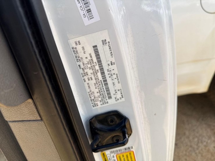 2017-ford-f150-image-17