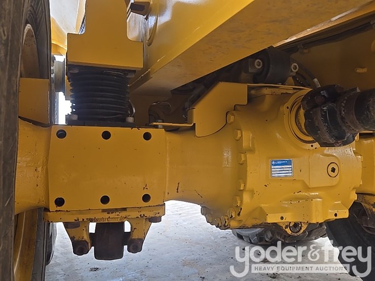 2023-deere-260e-image-26