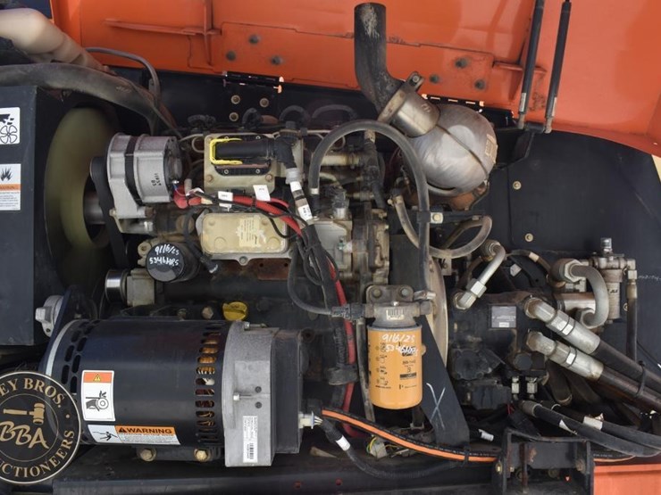 2015-jlg-600s-image-17