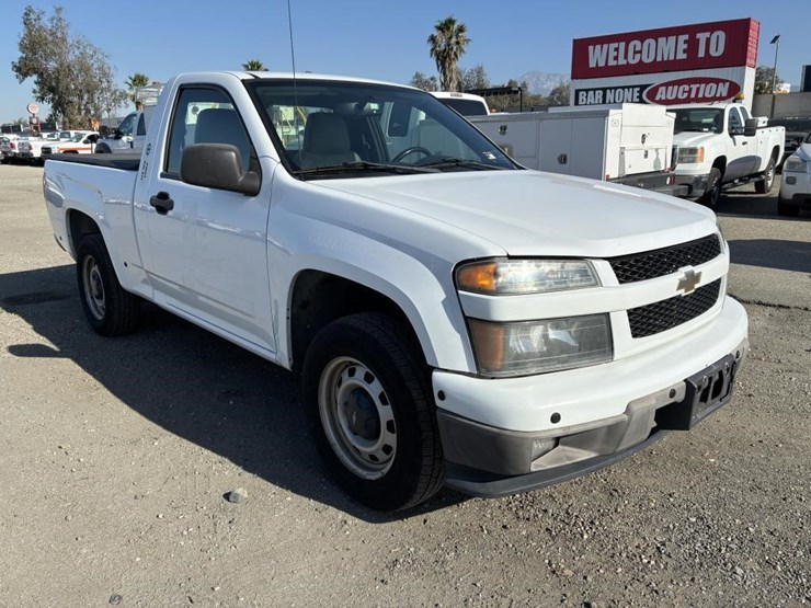 2011-chevrolet-colorado-image-2