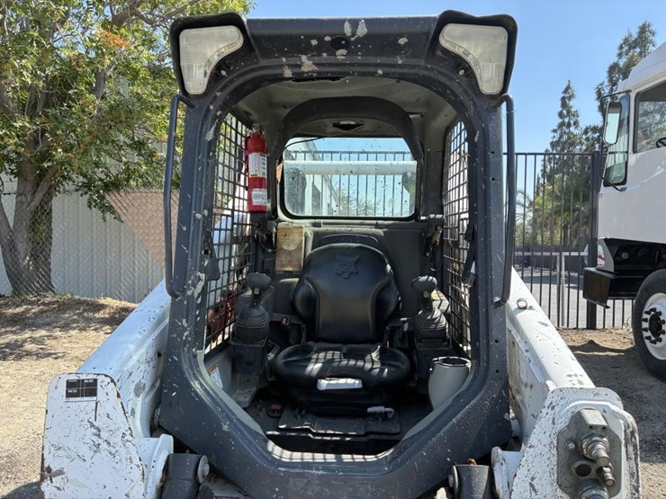 2019-bobcat-t595-image-11