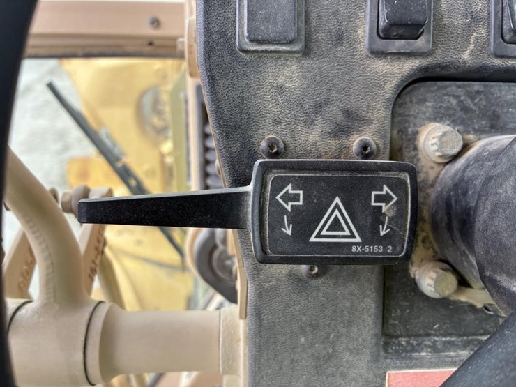 2004-caterpillar-143h-vhp-image-22