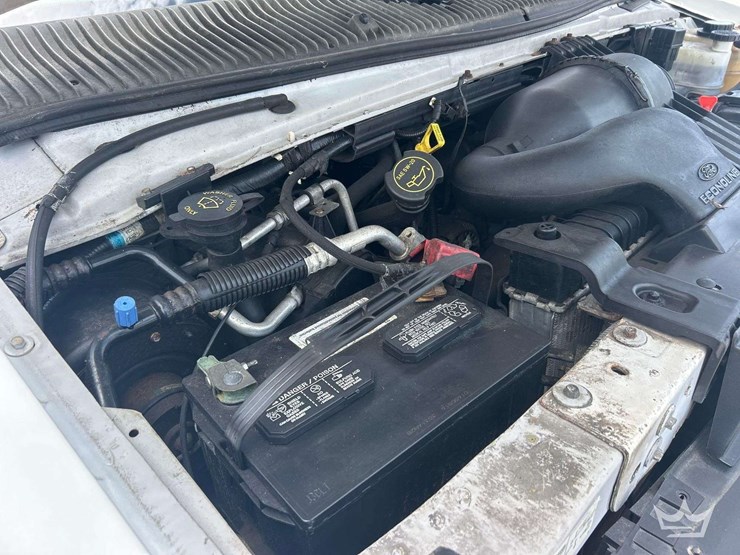 2007-ford-cargo-image-9