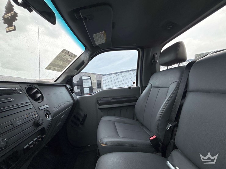 2015-ford-f550-image-13