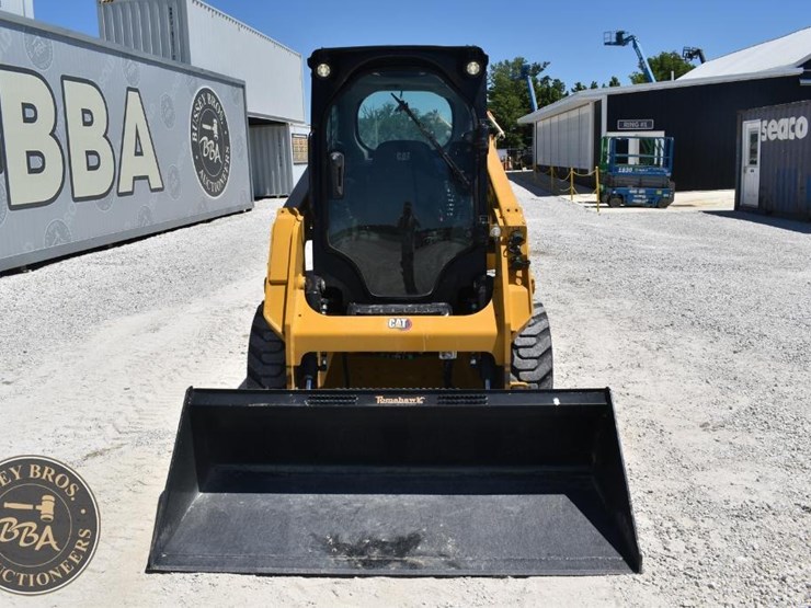 2024-caterpillar-226d3-image-8