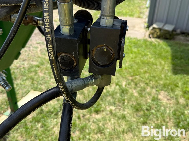 2013-john-deere-1790-ccs-image-16
