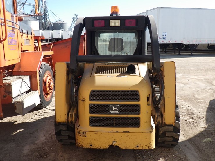 2000-john-deere-250-image-7
