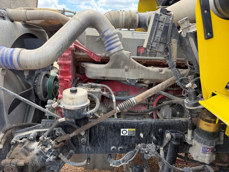 2016-kenworth-t800-image-9