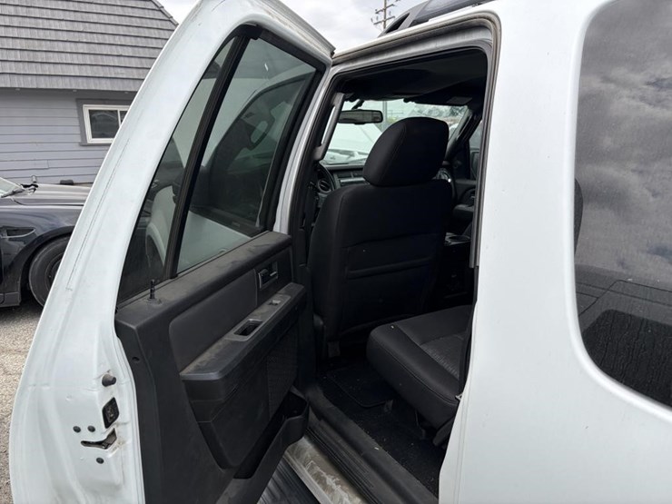 2009-ford-expedition-el-xlt-image-12