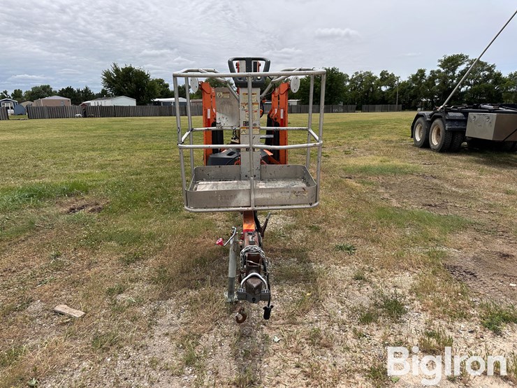 2012-jlg-t500j-image-2