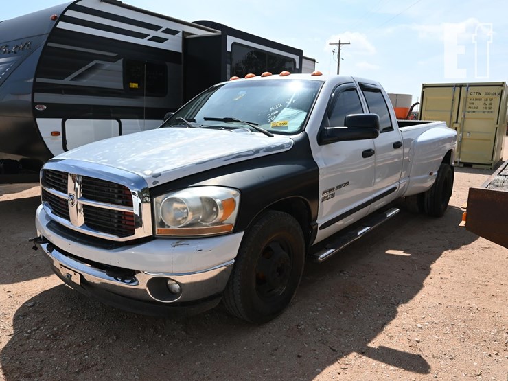 2006-dodge-ram-3500-image-1