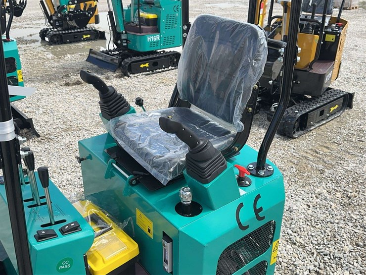 gindustry-cfg-industrial-mh13rx-mini-excavator-image-6