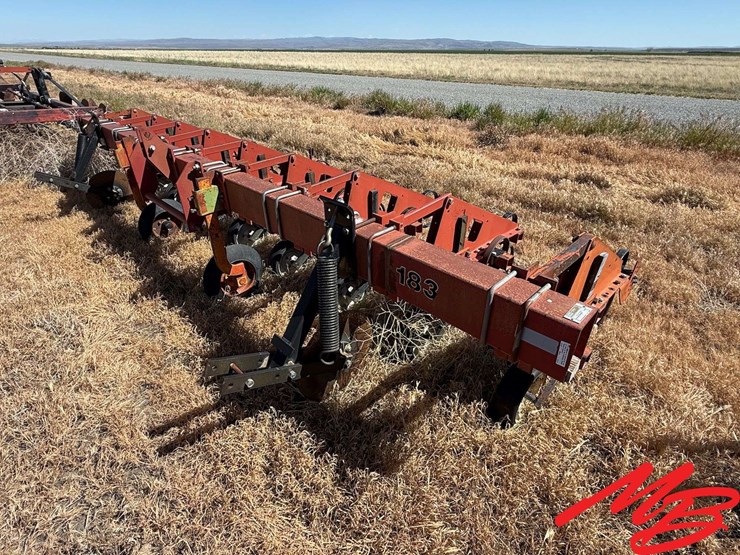 22'-case-ih-bean-cultivator-image-2