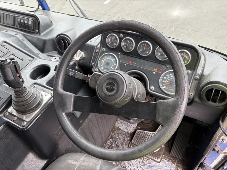 2012-autocar-xpeditor-image-18