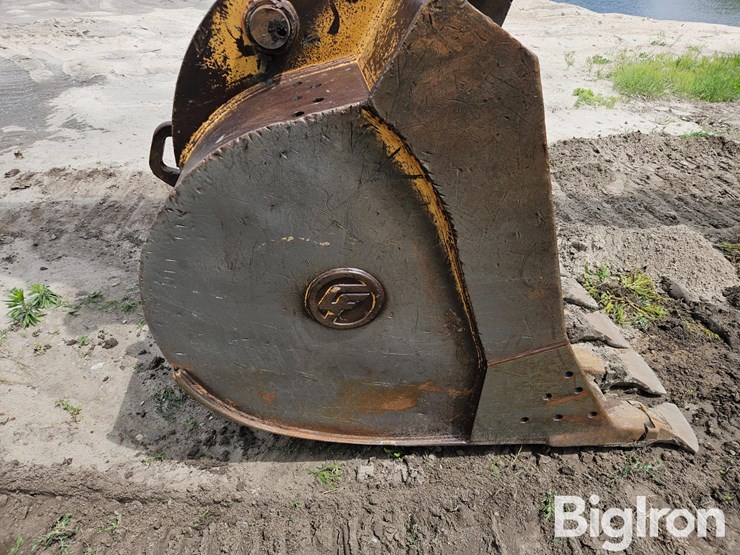 deere-330-lc-image-12