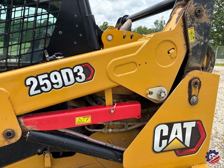 2022-caterpillar-259d3-image-63