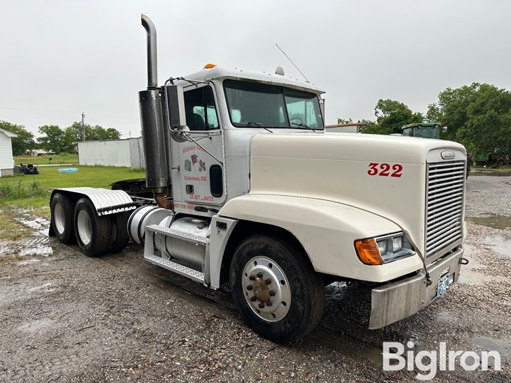 1997-freightliner-fld120-image-3