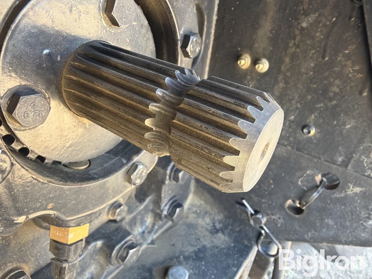 2016-case-ih-magnum-340-cvt-image-18