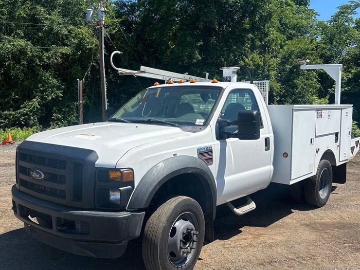 2008-ford-f450-image-1