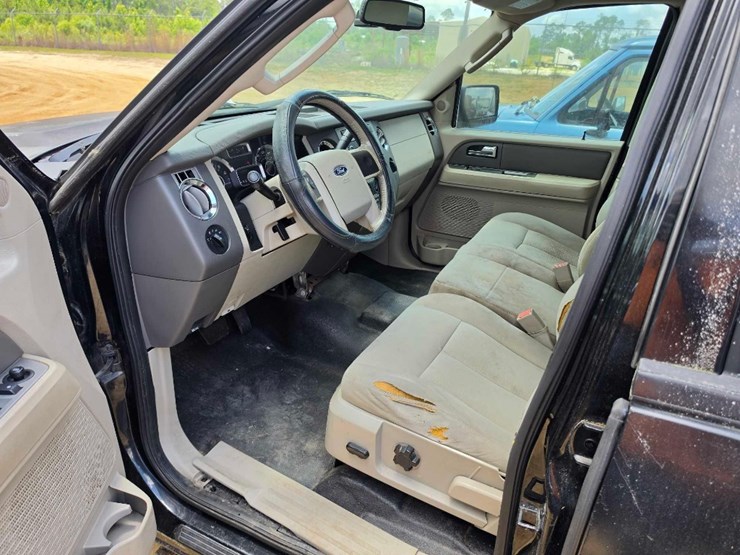 2008-ford-expedition-xlt-image-7