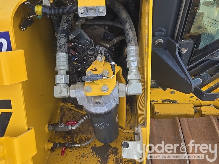 2023-komatsu-d71pxi-24-image-31