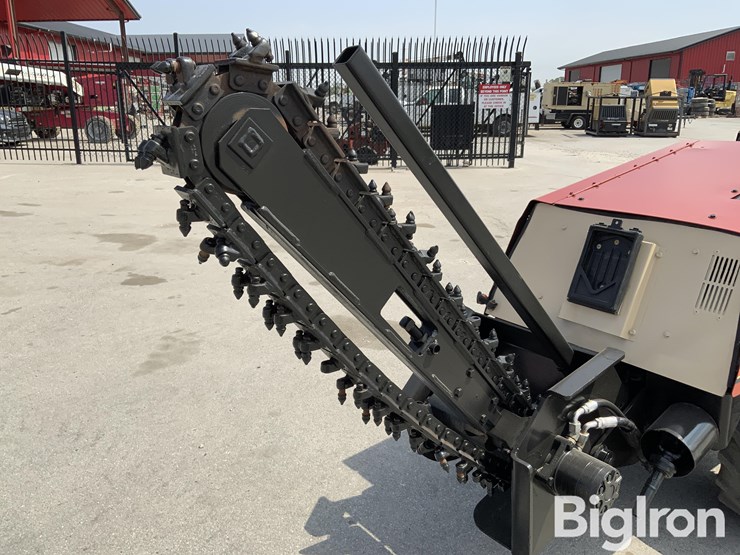2001-ditch-witch-410sxd-image-11