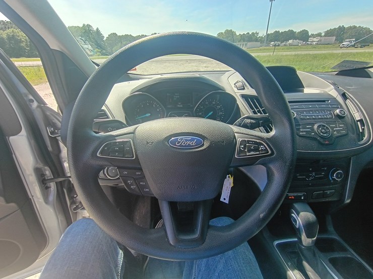 2017-ford-escape-image-42