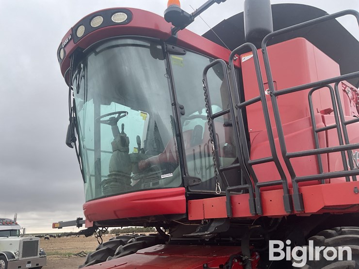 2011-case-ih-8120-image-15