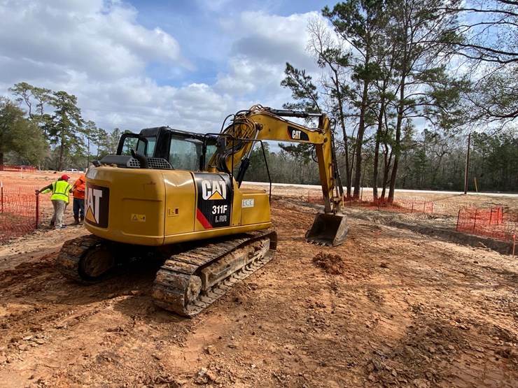 2015-caterpillar-311-flrr-image-4