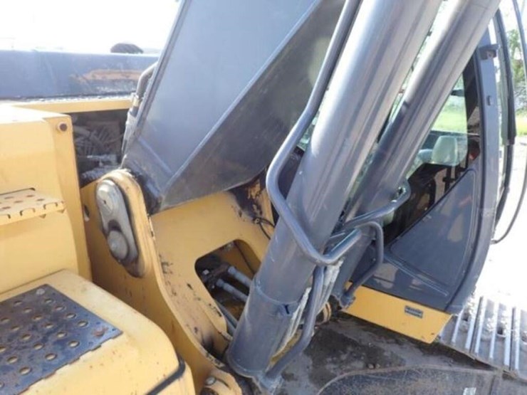2009-deere-270d-lc-image-68
