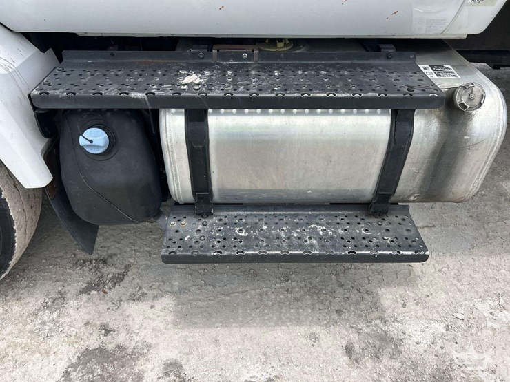 2019-ford-f750-image-53