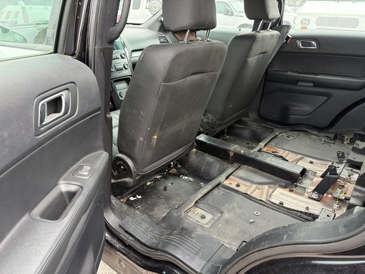 2019-ford-explorer-police-interceptor-image-11