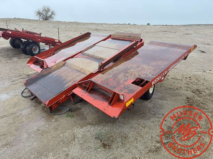 hesston-4820-image-1